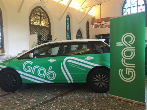 gracab|grab taxi company.